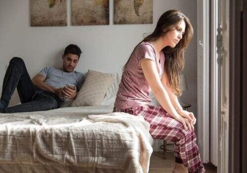 办完离婚证卖房很麻烦吗